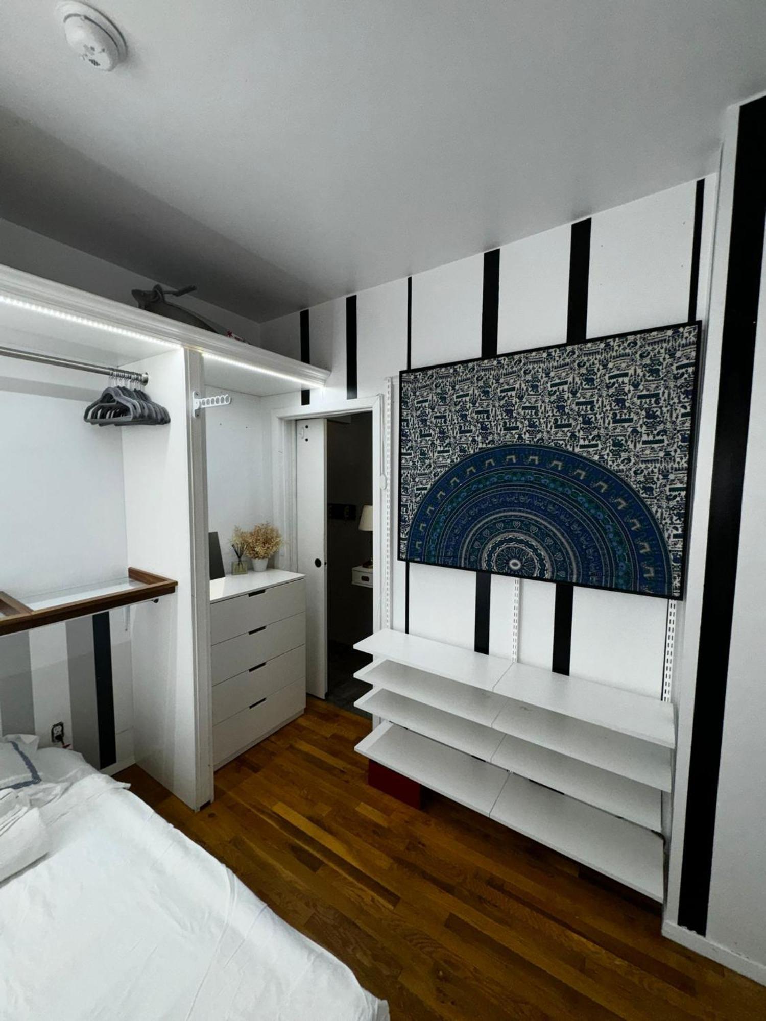 Fancy Subway Crossing Street - Location Apartamento Nova York